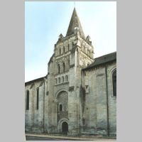 Cunault, Foto Jochen Jahnke, Wikipedia, Glockenturm von NW.jpg